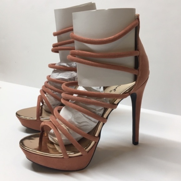 Beautiful Dusty Blush Pink Suede Platform Heel - Picture 6 of 15